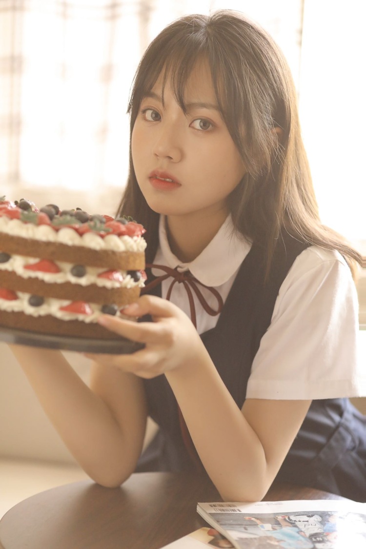 小小苏-云南省·保山市·昌宁县-抖音 微博 ***-18 学生
假期想赚点零花钱
168 54
有相机 会修图
接寄拍、开箱测评、种草软文、买家秀
欢迎来call😋