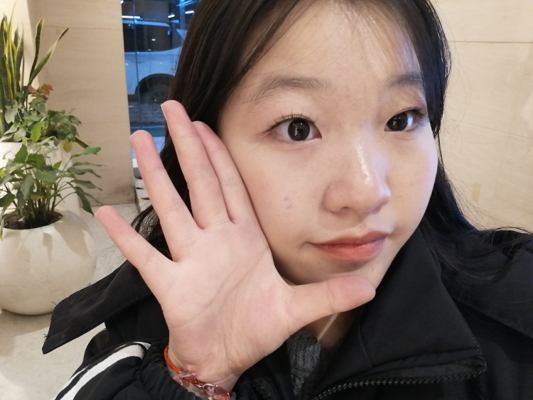 椿井奈奈-江苏省·徐州市·鼓楼区-抖音快手***-身高165体重110,接寄拍,平时也喜欢拍照,有一定的拍照技术