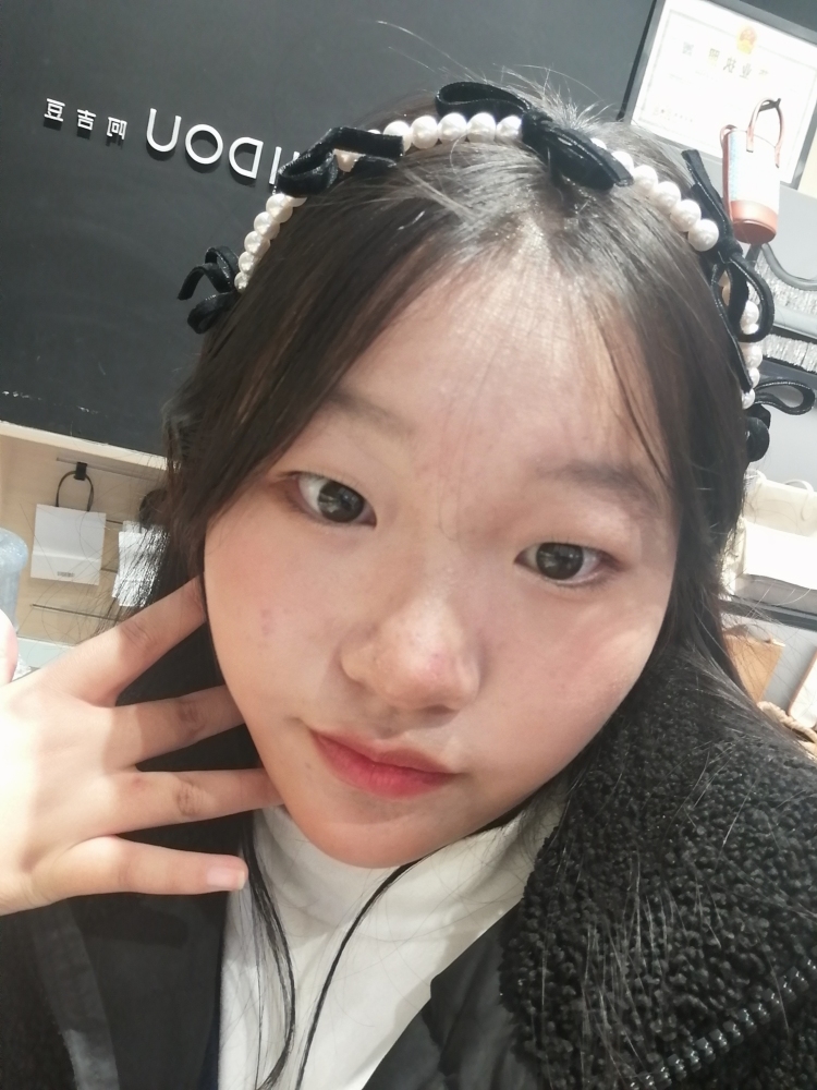 椿井奈奈-江苏省·徐州市·鼓楼区-抖音快手***-身高165体重110,接寄拍,平时也喜欢拍照,有一定的拍照技术
