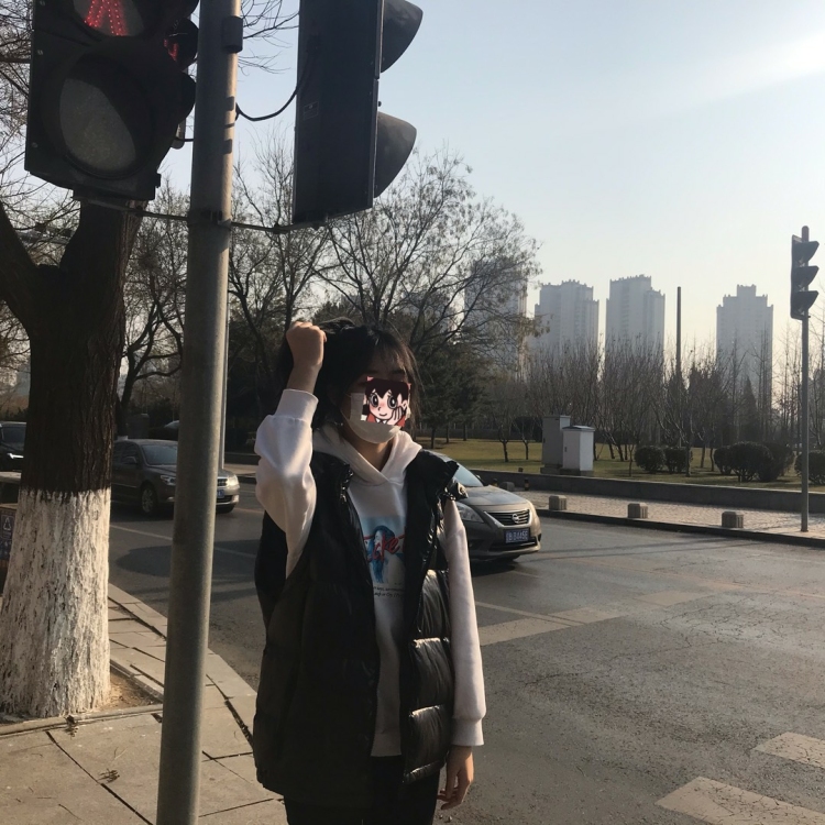no col-辽宁省·大连市·金州区--最好是不露脸的,衣服价钱私,不退换的包邮给我,谢谢,希望可以长期合作!本人170
体重96