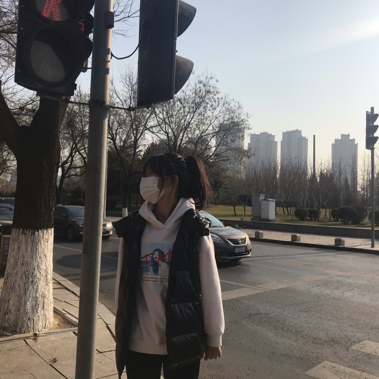 no col-辽宁省·大连市·金州区--最好是不露脸的，衣服价钱私，不退换的包邮给我，谢谢，希望可以长期合作！本人170
体重96