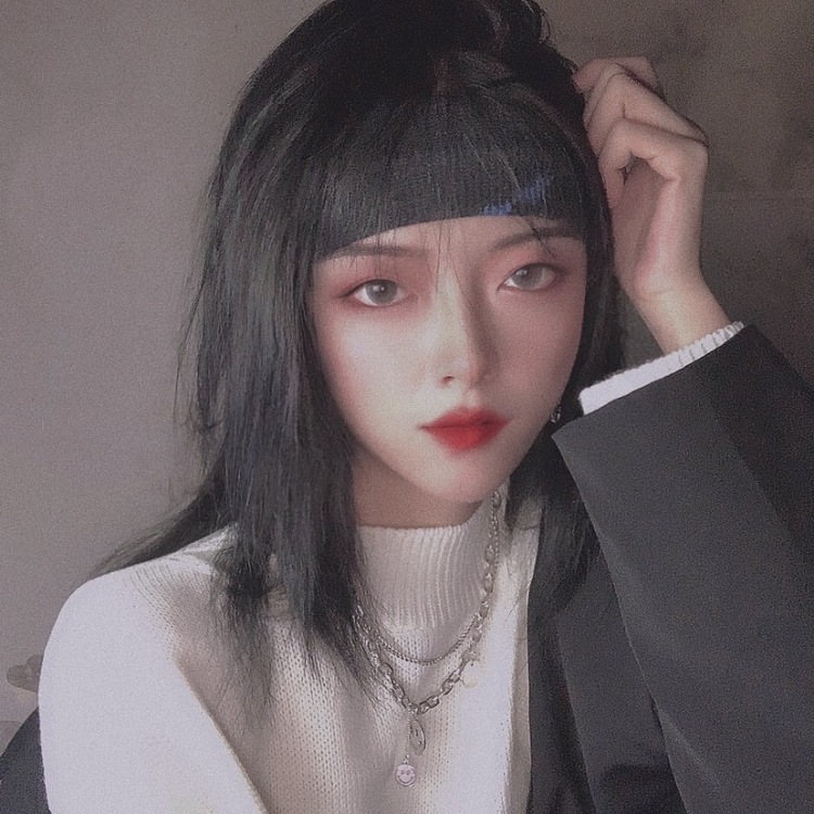 广岛欧尼 _ 💫-贵州省·黔东南苗族侗族自治州·凯里市-抖音|***-身高164 体重90斤 是舞蹈演员 平时喜欢拍照 拍视频 P照片