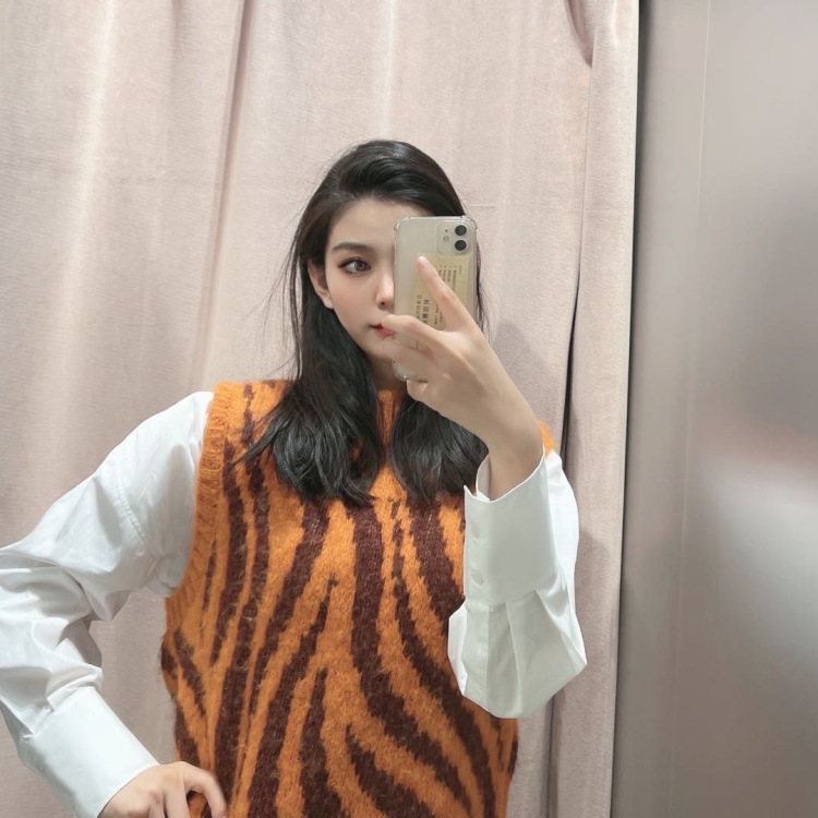 刘紫悦-山东省·青岛市·胶州市--身高172体重50 买家秀好看的衣服接单 喜欢运动接单接单接单接单
