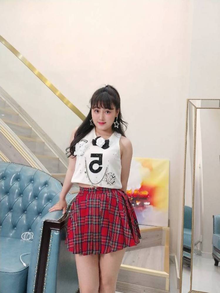 🦄smile-北京市·北京市·朝阳区-方芳儿-身高158cm. 体重45kg.服饰S .鞋码35-36.
认真细心性格开朗 接寄拍服饰 鞋包 帽 欢迎合作