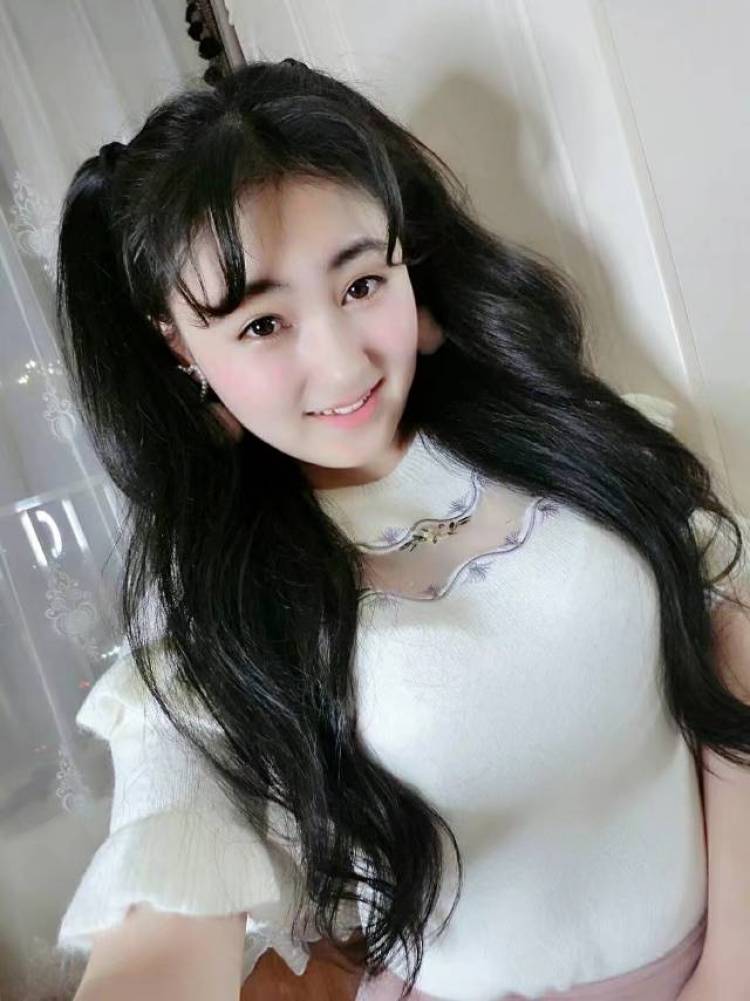 🦄smile-北京市·北京市·朝阳区-方芳儿-身高158cm. 体重45kg.服饰S .鞋码35-36.
认真细心性格开朗 接寄拍服饰 鞋包 帽 欢迎合作