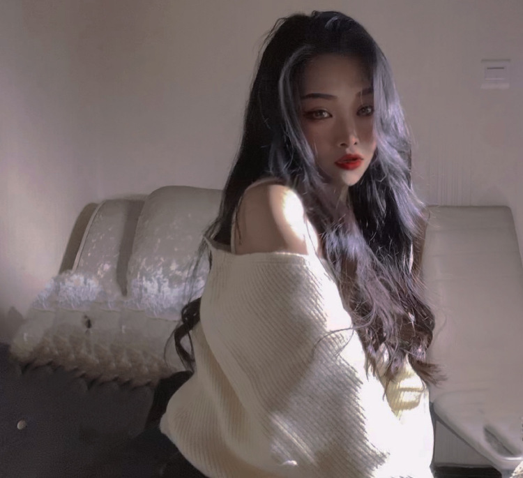 FANL 🖤-陕西省·渭南市·临渭区-抖音 快手 ***-接寄拍 服装 包包 饰品 鞋子手机壳其他都可 风格多变 会化妆会修图 价格可协商