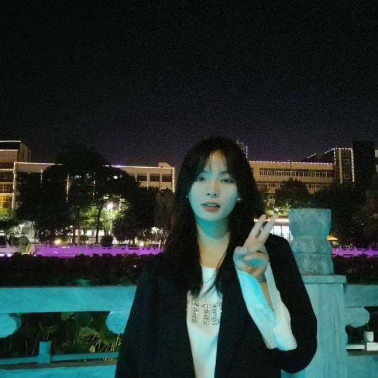 秋刀魚-河南省·许昌市·建安区--会p图,有多种风格,可接寄拍,送拍,性格比较爱笑,身高166体重100,鞋子39码
