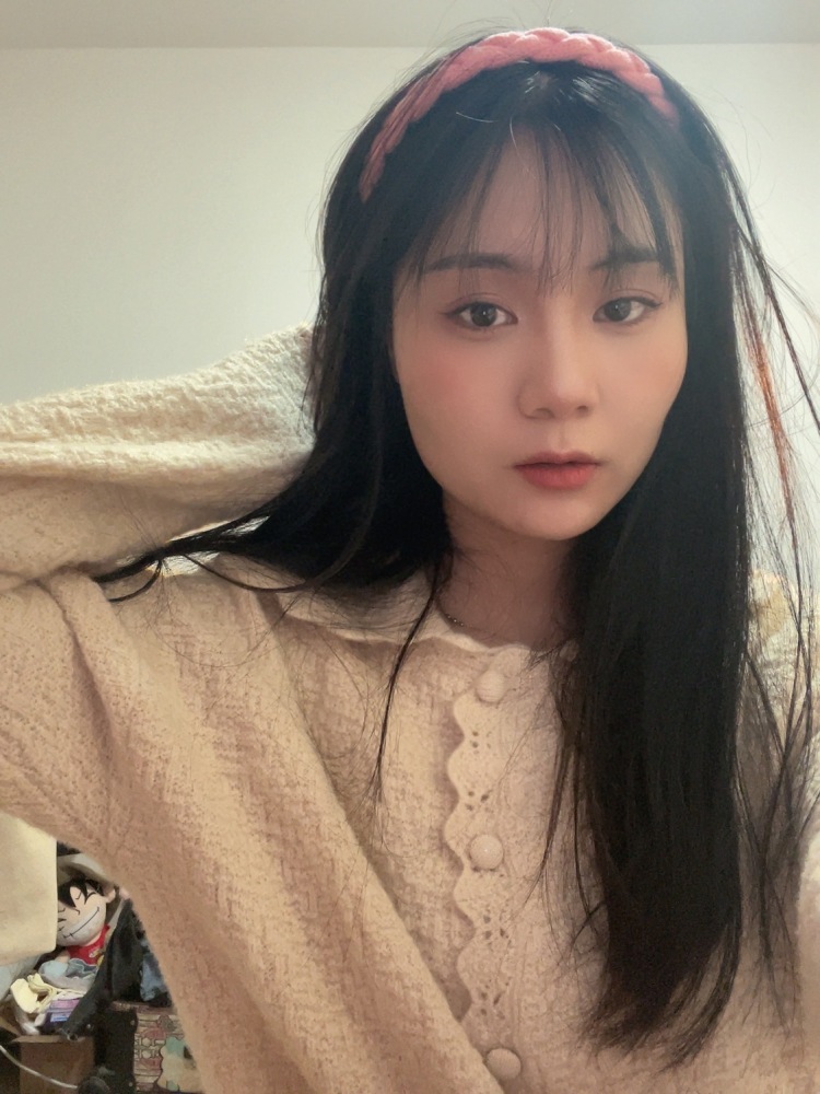 仙女山的月亮-湖南省·益阳市·沅江市-抖音号0705lh.-日常热爱自拍🤳,拍照,喜爱拍一些小抖音,纯自拍的,小仙女一枚,素人且专业认真,