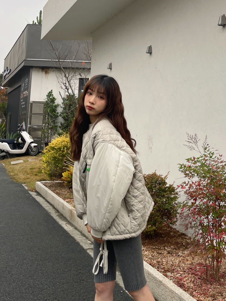 d豆子-浙江省·温州市·鹿城区--接寄拍,服装、美瞳 鞋子…都可接
约拍,费用协商
身高162 体重45 鞋码36