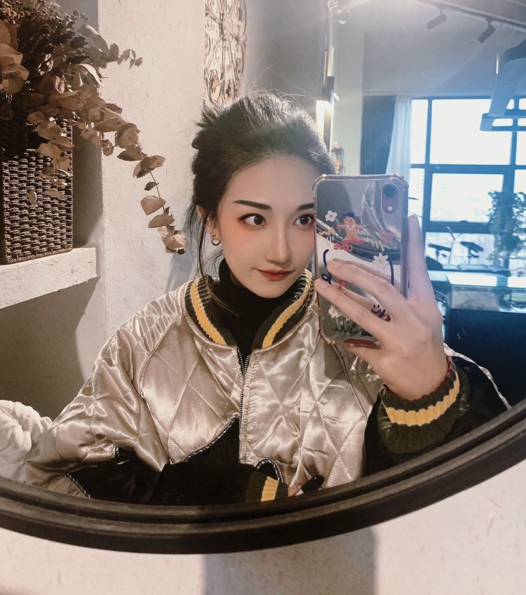 G_Beee-广东省·清远市·清城区-***-接寄拍
身高165 体重94
衣服，裤子，裙子，鞋子，包包，各种饰品
身份：素人
年龄：27