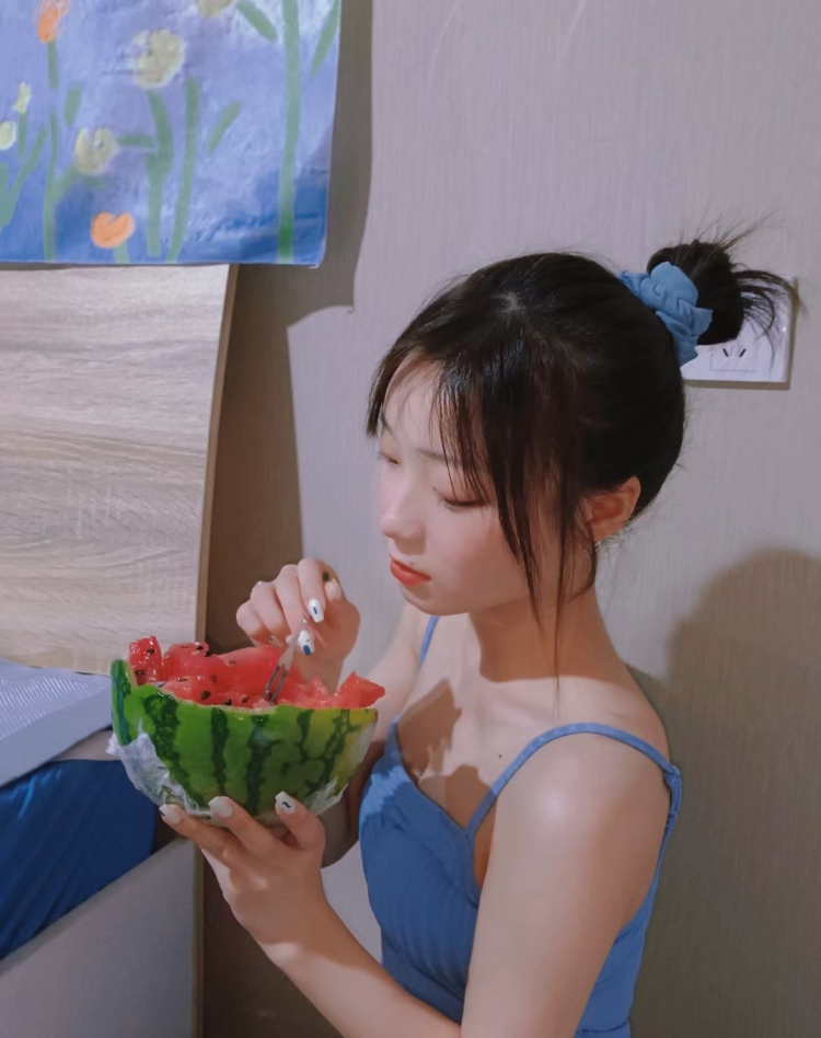 Big Babol-浙江省·杭州市·拱墅区-抖音-身高160体重105上下波动，会p图，会简单剪辑，可不露脸，寄拍运费商家自理。