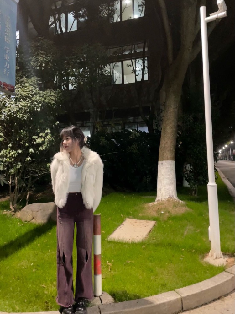 盐白开-浙江省·宁波市·鄞州区--喜欢搭配、化妆、拍照。接平面模特,寄拍模特,探店打卡,淘宝买家秀,***测评等