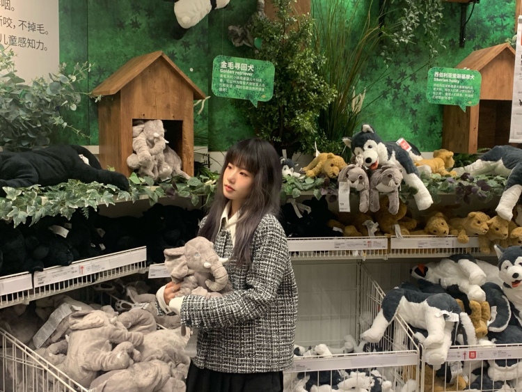 盐白开-浙江省·宁波市·鄞州区--喜欢搭配、化妆、拍照。接平面模特,寄拍模特,探店打卡,淘宝买家秀,***测评等