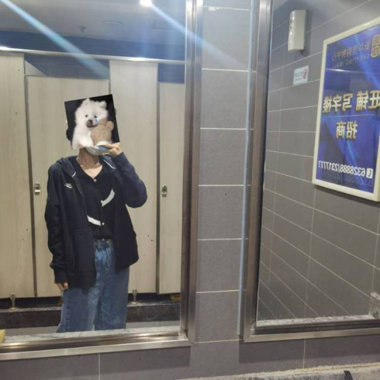 @CC.-河北省·唐山市·路南区-*** 抖音-167 115 接买家秀 美甲、饰品、衣服（非暴露）寄拍和送拍 擅长对镜拍 爱拍照