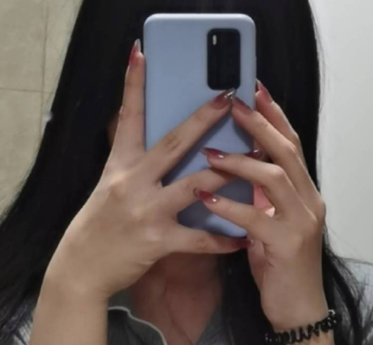 @CC.-河北省·唐山市·路南区-*** 抖音-167 115 接买家秀 美甲、饰品、衣服（非暴露）寄拍和送拍 擅长对镜拍 爱拍照