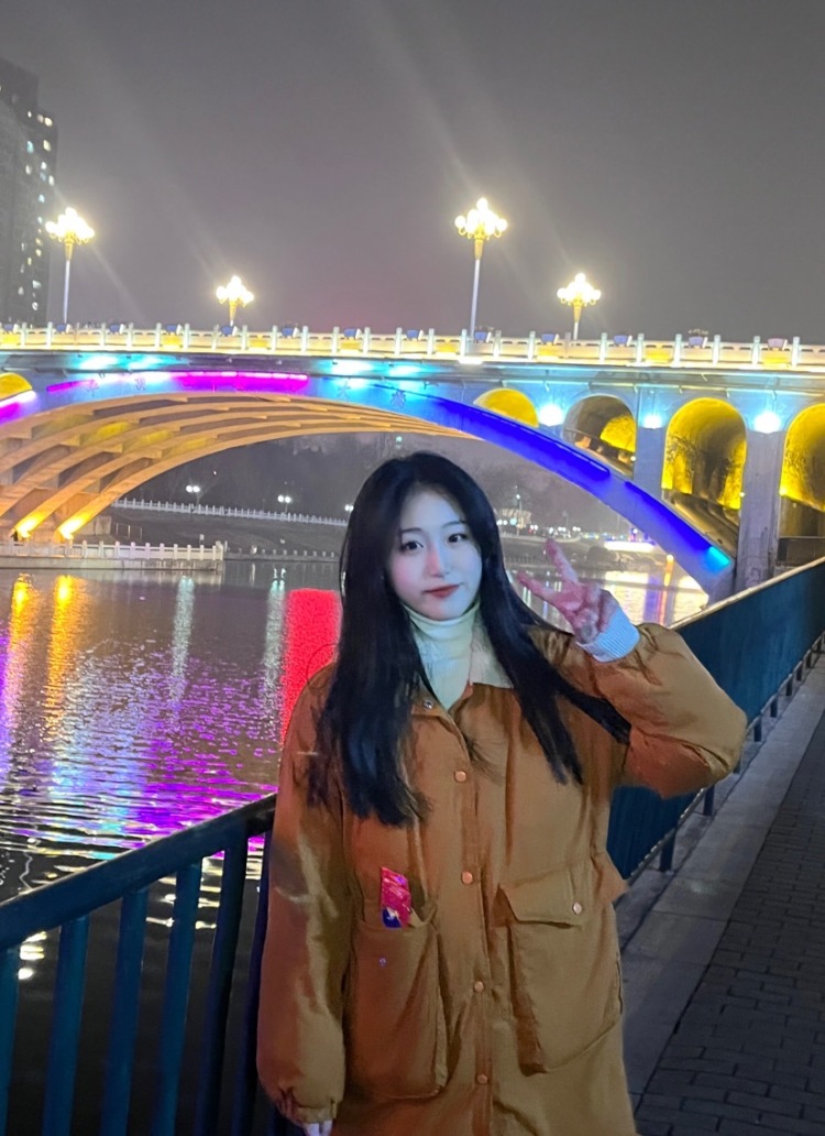 欣欣.-河南省·平顶山市·卫东区--身高168体重106。可以寄拍发抖音发朋友圈都可以,欢迎各位老板找我。
