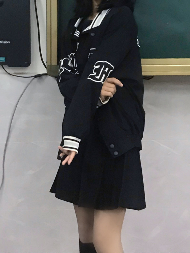 .-江西省·赣州市·章贡区--接寄拍 买家秀 衣服 首饰 鞋子 等身高165体重88 信任度100% 诚信意念!希望大家可以给我这个机会!