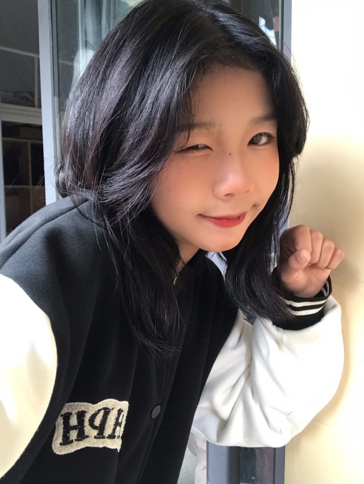.-江西省·赣州市·章贡区--接寄拍 买家秀 衣服 首饰 鞋子 等身高165体重88 信任度100% 诚信意念!希望大家可以给我这个机会!