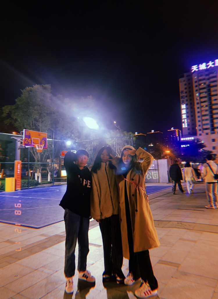 Www.-云南省·曲靖市·宣威市-快手/抖音-身高165,体重112
会拍照,会p图
接寄拍衣服,饰品,包包,鞋子、生活用品
有拍摄经验噢~各位老板看看我