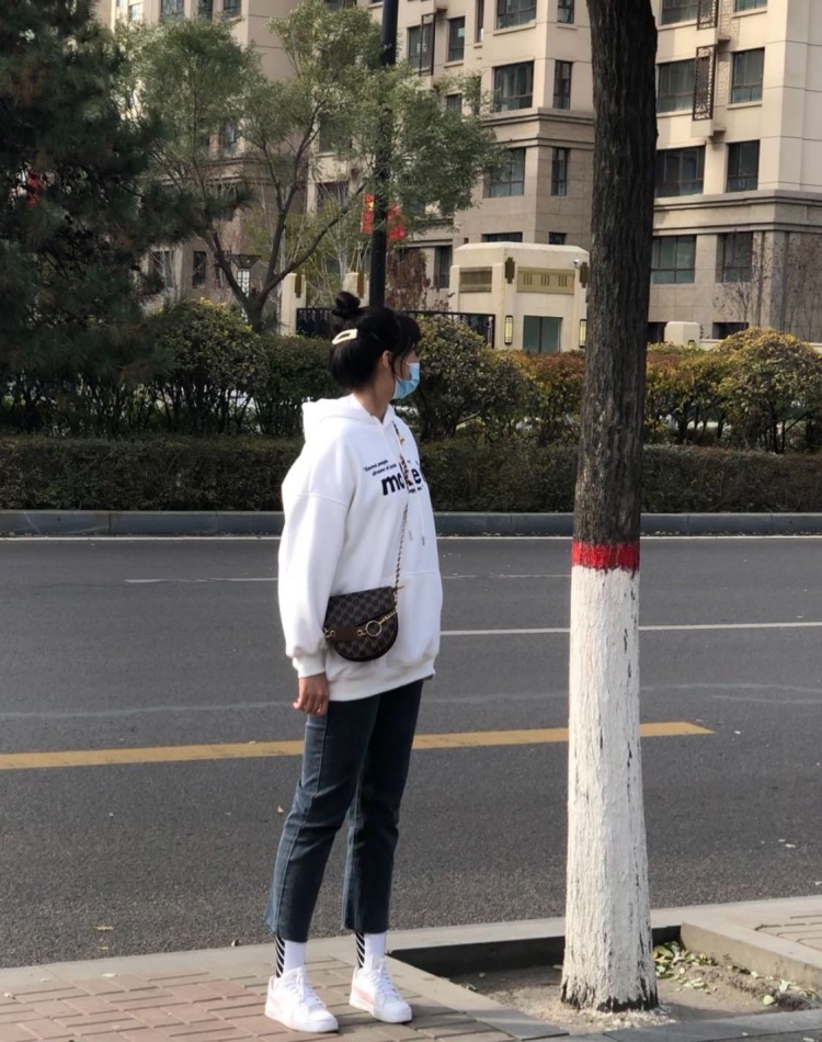 败局.-山西省·大同市·云冈区-快手-会p图
平时喜欢自拍
身高175cm 体重65公斤 希望可以多接单