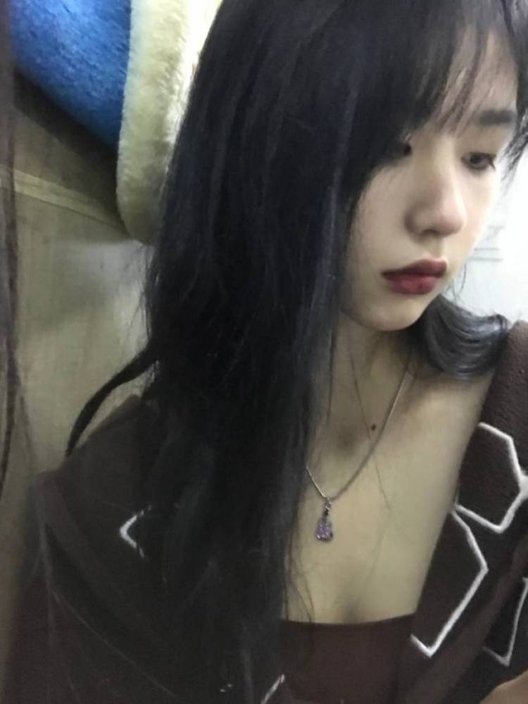LUYCC8-重庆市·重庆市·大渡口区-抖音,快手-身高168体重107斤 想接一些寄拍之类的,服饰啥的都是可以的,如果有合作想法的可以联系我!!