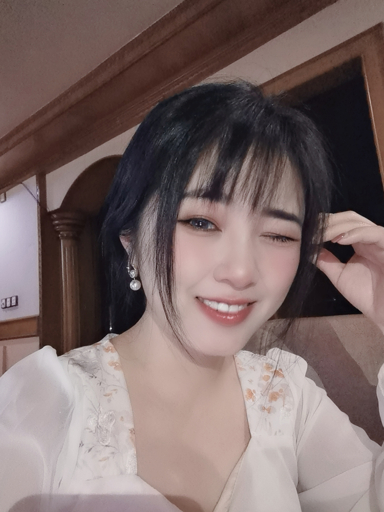 可欣-广东省·揭阳市·普宁市--本人自由职业,
长相甜美,
可接寄拍,买家秀。
(。・ω・。)ノ♡
喜欢的宝宝们,
可以跟我合作,
拍过。(ღ˘⌣˘ღ)