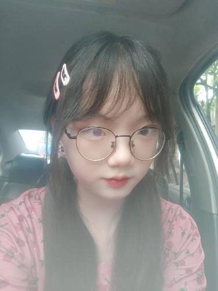 肉丸-湖南省·常德市·桃源县-快手,***-身高162,体重100,喜欢拍照,批图技术可以,学的计算机。