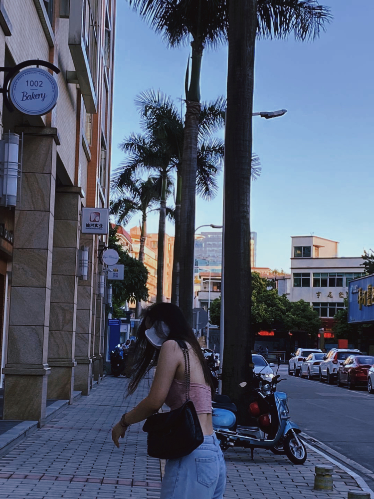 少₇一点-广东省·中山市·石岐街道-抖音 微博 ***-可以出买家秀 出图快 费用好商量 产品好的可以免费哟!还可以编辑文字 让买家秀更真实