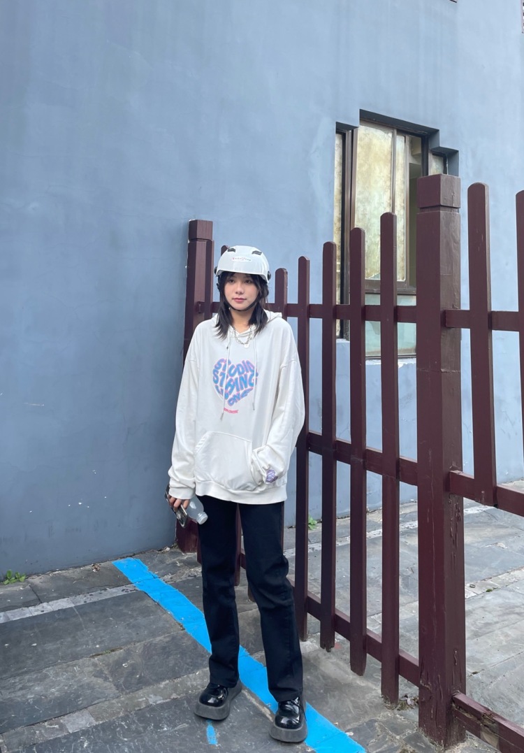 PP-安徽省·宿州市·泗县-抖音-爱穿搭的大学生 接寄拍买家秀,开箱种草
超级爱穿搭,拍照,十分热爱!
照片全凭感觉来,可以接受一直拍到满意为哦
费用嘛这个再说嘛 合作开心最重要啦 毕竟自己乐在其中嘛,希望大家都开开心心热爱生活,啾咪