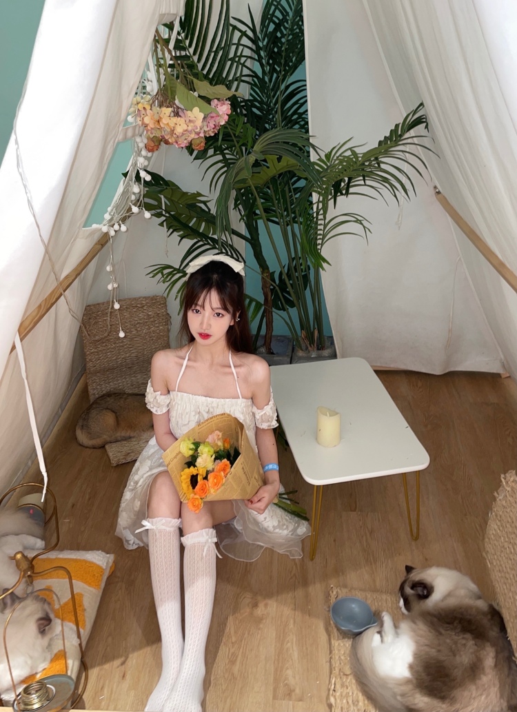 带壳儿的兔子-浙江省·宁波市·北仑区--女，坐标宁波。
有约拍，模特经验
主要平台，***，抖音
价格，可商榷。
接，衣服，生活。
