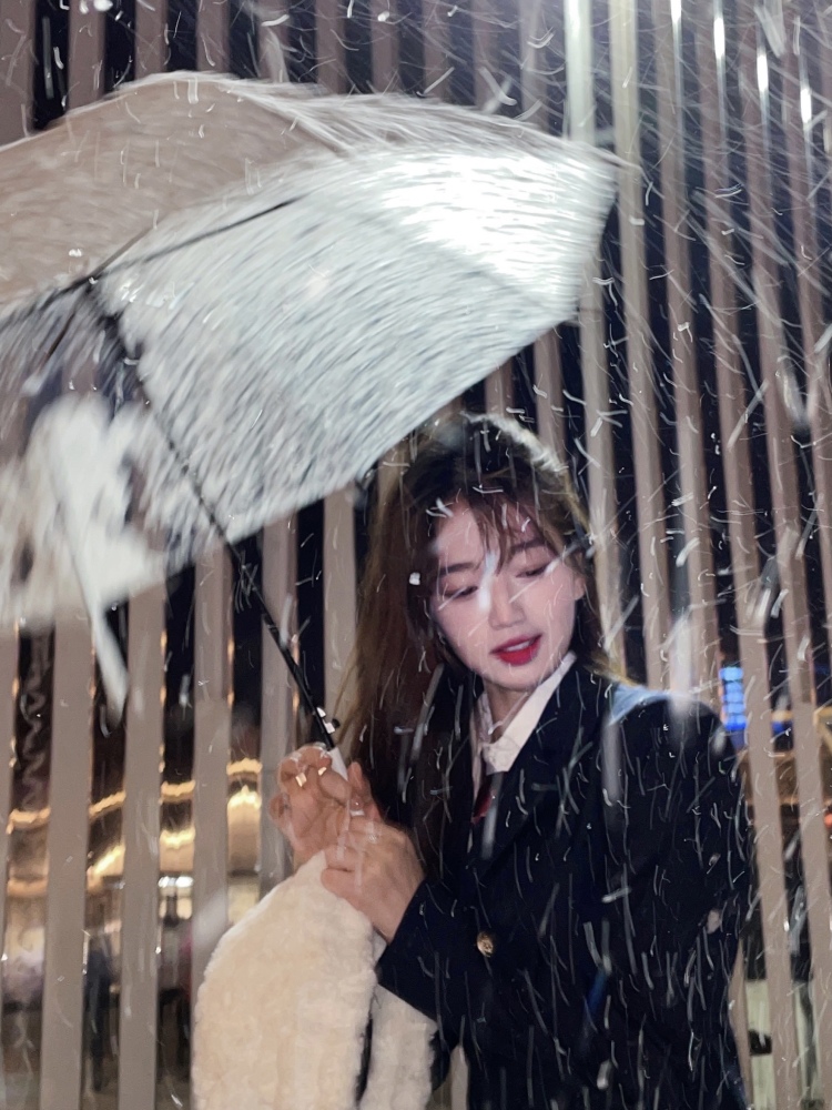 带壳儿的兔子-浙江省·宁波市·北仑区--女，坐标宁波。
有约拍，模特经验
主要平台，***，抖音
价格，可商榷。
接，衣服，生活。