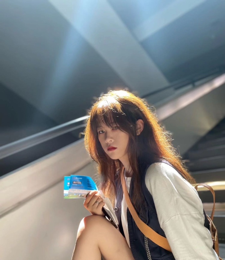 X_T-吉林省·长春市·南关区-***、抖音-接买家秀,寄拍,服装,饰品,有专业照相设备,拍照技术稳定不糊,会p图。因为是小白所以价格很低,期待商家敲我.