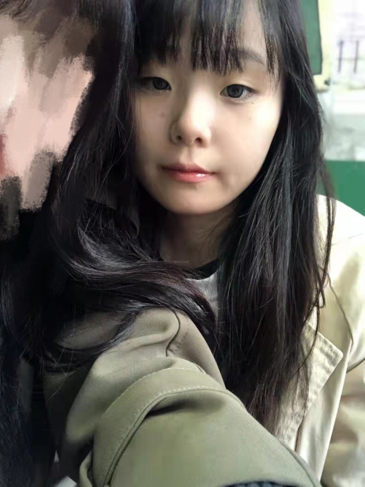 Xinxin-河南省·商丘市·虞城县-抖音，***-一名在校学生，想赚点零花钱，喜欢拍照，接衣服，裤子，鞋子，饰品不限