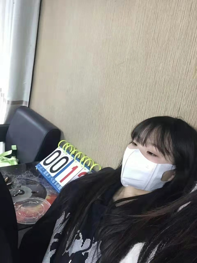 Xinxin-河南省·商丘市·虞城县-抖音,***-一名在校学生,想赚点零花钱,喜欢拍照,接衣服,裤子,鞋子,饰品不限
