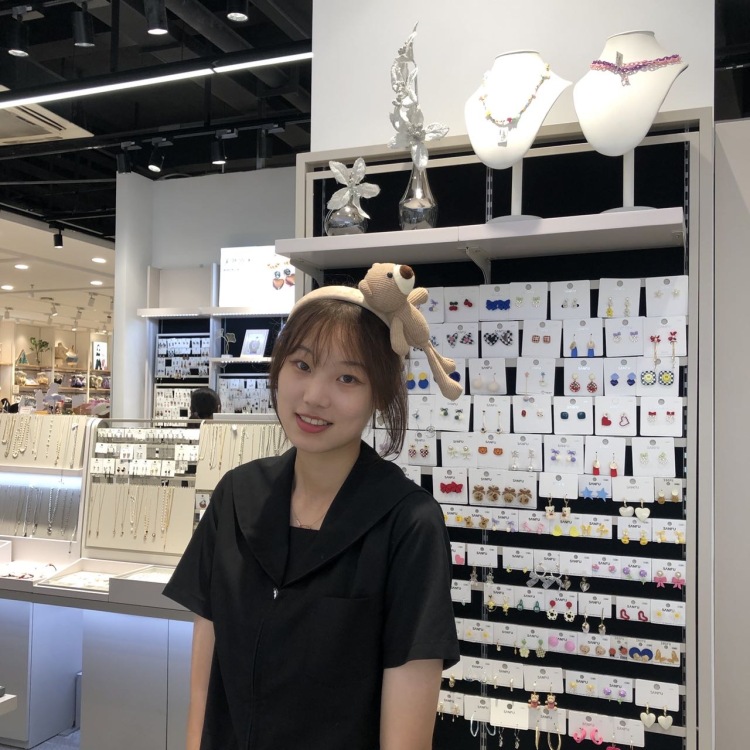 小李别再吃了-江苏省·苏州市·太仓市--很喜欢拍照 一个学生党 寒假想赚点零花钱哈哈哈
身高178 体重118
