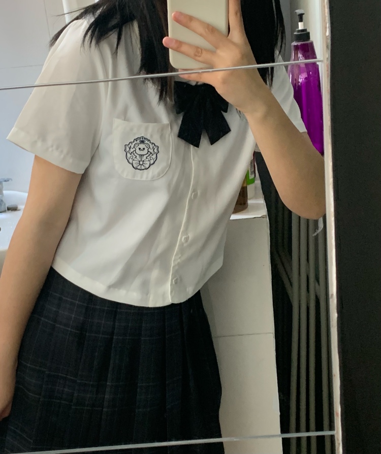 欸?-山东省·临沂市·罗庄区-快手-我是在校学生 比较喜欢拍照打卡之类 经常会拍许多照片 喜欢记录生活 所以拍照技术不差
