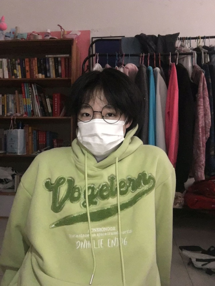 JENNIE-河南省·新乡市·红旗区--喜欢穿搭 可加我微信了解 高二在读
骗人的勿扰
身高175 体重103 可接外景拍摄