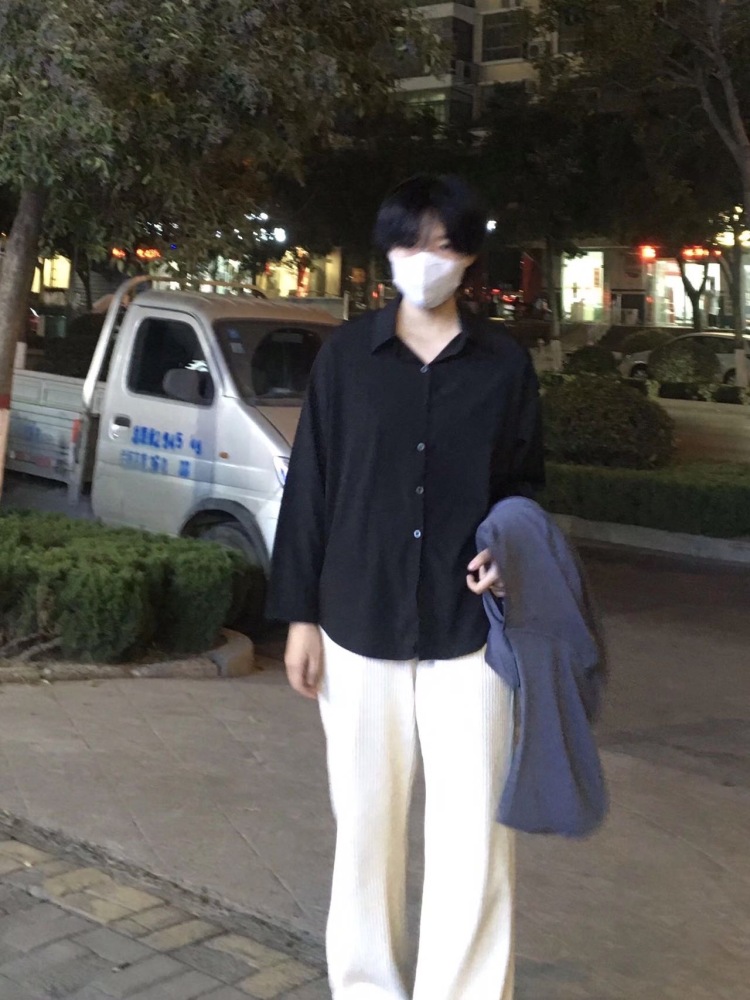 JENNIE-河南省·新乡市·红旗区--喜欢穿搭  可加我微信了解 高二在读
骗人的勿扰 
身高175 体重103 可接外景拍摄
