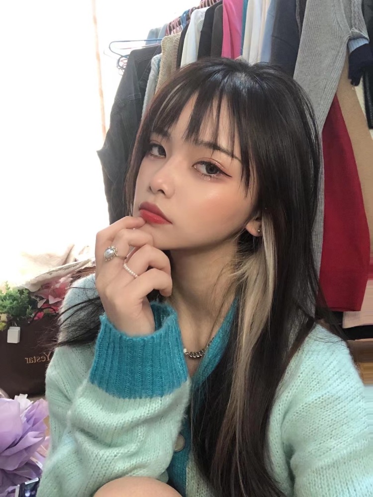 秋秋-浙江省·嘉兴市·南湖区-抖音 微博 快手-是个带货主播时间自由 
想接寄拍（淘宝拼多多 京东 都可以）或者约拍坐标嘉兴探店打卡也可
平时可驾驭风格多变 洛丽塔jk 纯欲风御姐都可以 价格比较低可以的话私信我