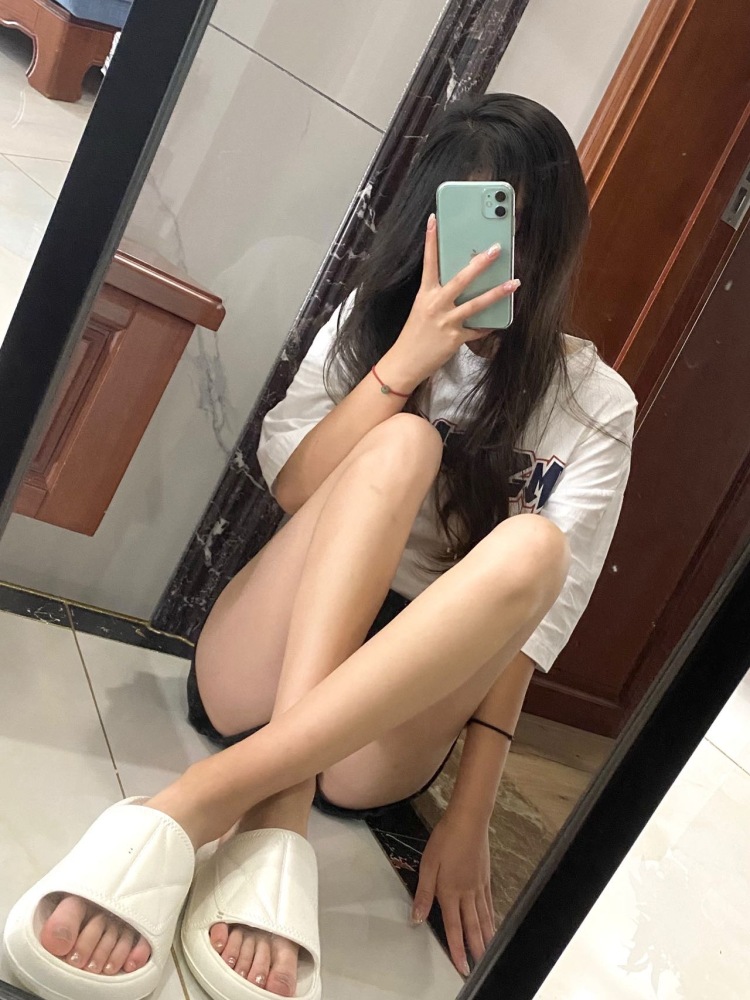 .-山东省·威海市·环翠区-抖音快手***微博-会拍照会p图
拍摄设备很多身高165 
体重87斤
身材可以
接寄拍
诚信
不满意可以重拍