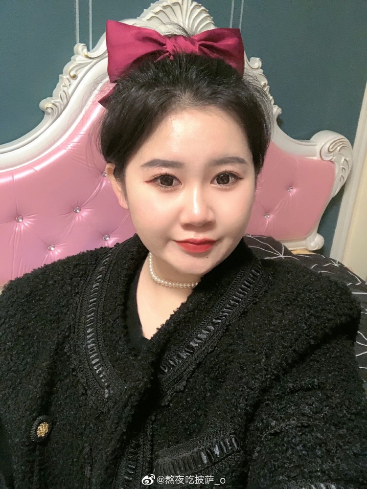 Delih-吉林省·长春市·二道区-快手,***-大四应届毕业生,喜欢拍照、服装、穿搭、时尚、饰品,可用于快手拍视频