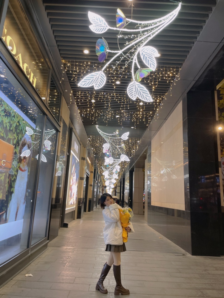 Altman_-浙江省·杭州市·萧山区-抖音 微博 ***-平时喜欢逛街探店拍照📷也会偶尔pp图 喜欢搭配 喜欢唱歌🎤喜欢弹琴🎹 平时空余时间会比较多 想要接一下寄拍~