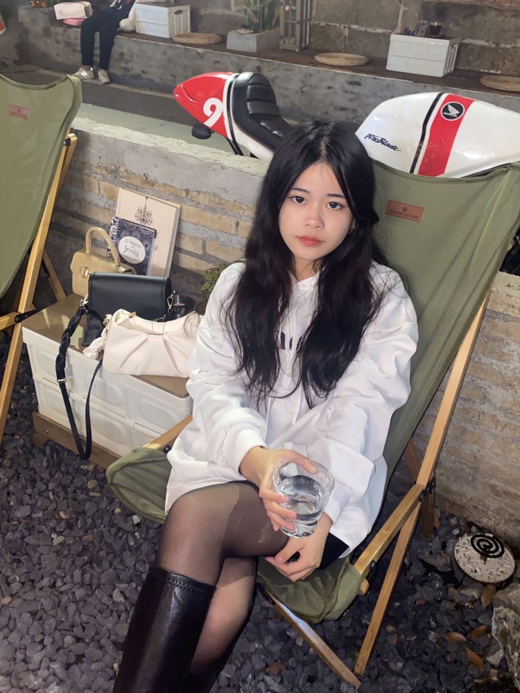 y-福建省·泉州市·石狮市--会拍照会p图出图快效率高 希望接衣服单比较会拍衣服接受重拍价格可以看照片质量来谈接受长期合作