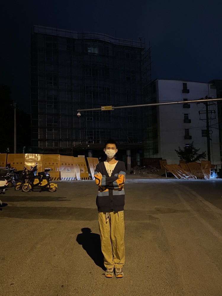 HLovYself9-黑龙江省·哈尔滨市·宾县--本人是一名学生党 希望成为一名寄拍模特 平常喜欢拍照 擅长p图 对任何工作都有百分百热情 在成为一名寄拍模特中不断提升自己