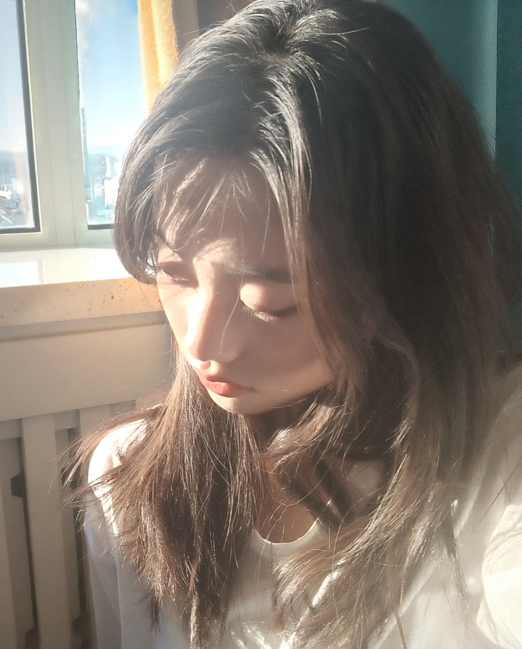 Rachael蕊-广西壮族自治区·桂林市·灵川县-抖音快手***-我是一个素人平面模特,想接网拍单,或者同城线下的,本人之前接过将近几个个线下约拍的还有网拍的,经验还可以,暂时不接互勉,接送拍。