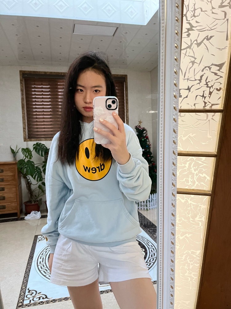 Jessie Wang-河北省·石家庄市·新华区--身高174,体重56kg。会拍照，风格多样，姿势多变，接单效率高