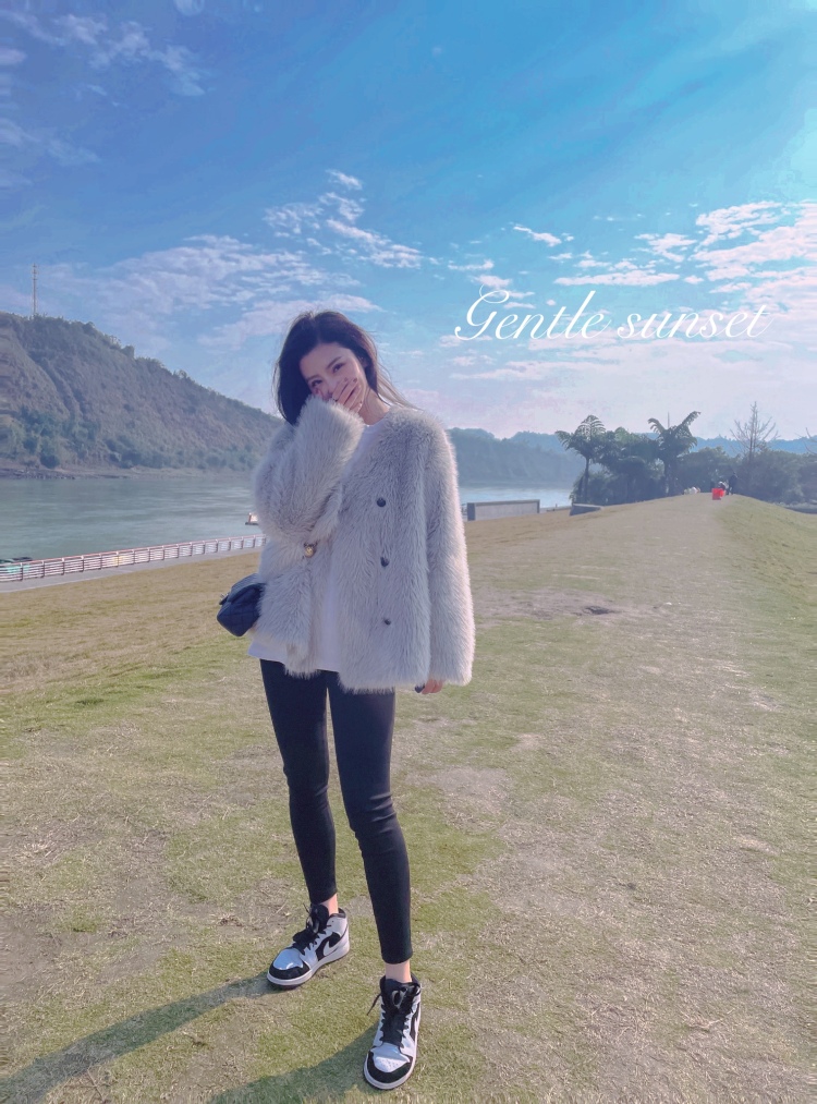 w_闪闪🍀-四川省·乐山市·市中区-抖音,***,微博-接各大平台服装,包包,鞋子,饰品买家秀
美妆,护肤品都可
***种草分享
抖音短视频种草推荐(会自己拍摄和剪辑视频)