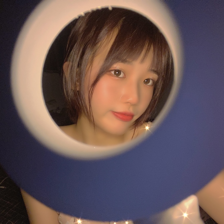 朵朵-北京市·北京市·东城区-抖音快手-大家好！
可接寄拍，会自己化妆，p图，剪辑，视频图片都可拍，服装、饰品、鞋包、美妆都可。评论，文字都ok
年龄：20
身高：165CM
体重：50KG