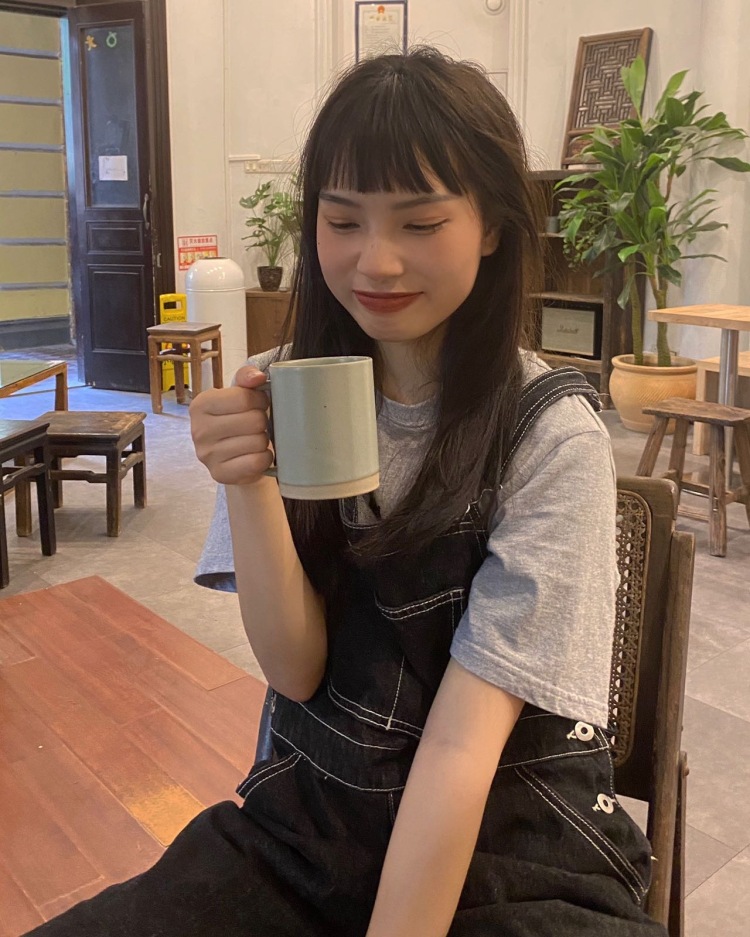 llllll-广东省·广州市·荔湾区-抖音/微博/***-接买家秀 衣服饰品美妆 身高160 喜欢探店拍照 擅长休闲风oversize 希望可以合作！！