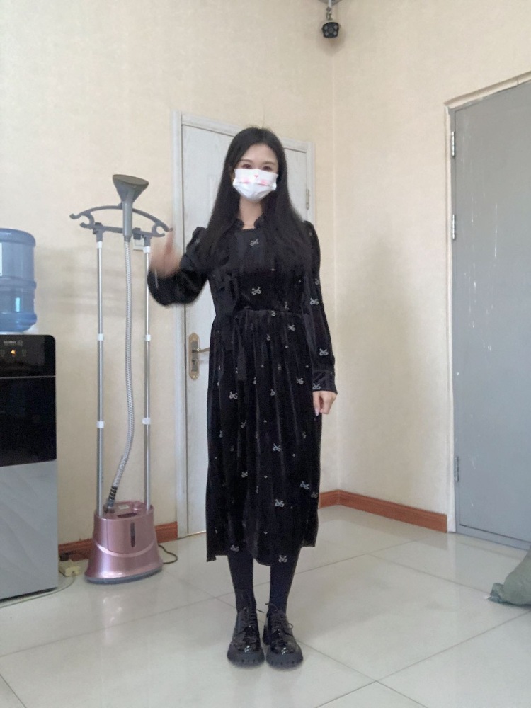 典典-河北省·唐山市·丰润区--爱拍照 新人接寄拍,身高160 体重44kg
全身照 细节 大头照均可 喜欢衣服饰品。